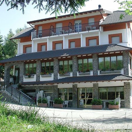 Albergo Moderno & Spa Fuipiano Valle Imagna Eksteriør billede