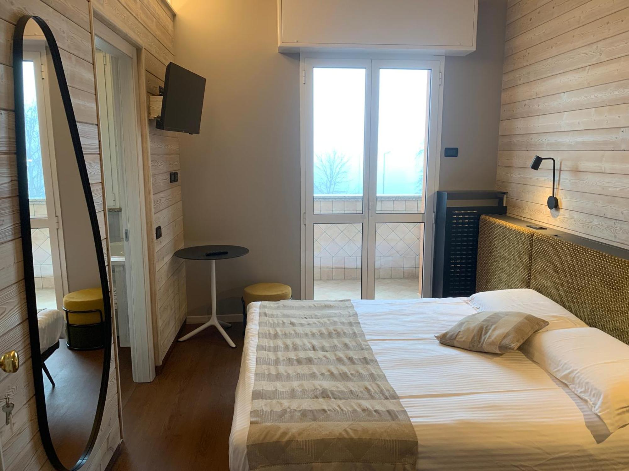 Albergo Moderno & Spa Fuipiano Valle Imagna Eksteriør billede