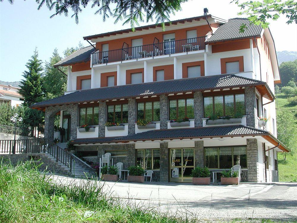Albergo Moderno & Spa Fuipiano Valle Imagna Eksteriør billede