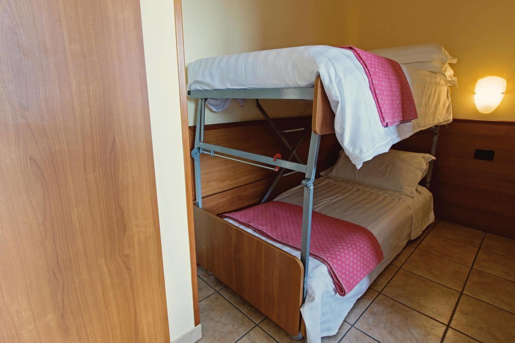 Albergo Moderno & Spa Fuipiano Valle Imagna Eksteriør billede