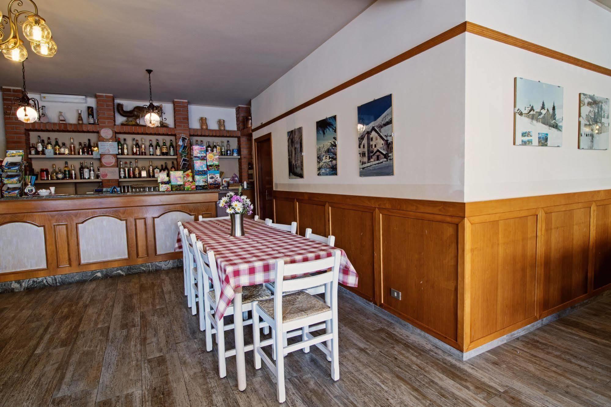 Albergo Moderno & Spa Fuipiano Valle Imagna Eksteriør billede
